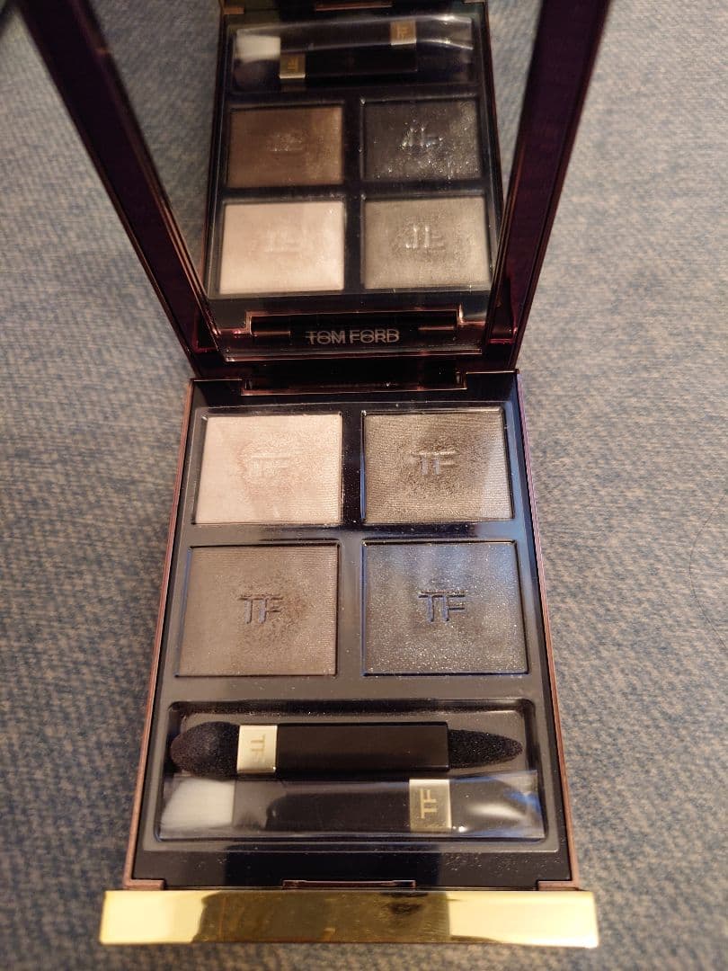 トムフォード　アイカラークォード　ダブルインデムニティー