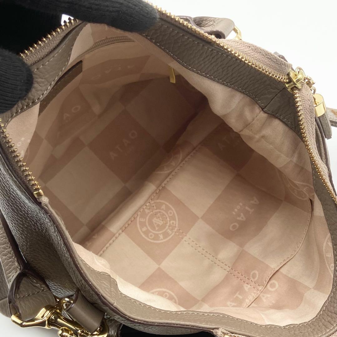 極美品　ATAO アタオ　ウィークエンド　ショルダーバッグ　レザー　トープ