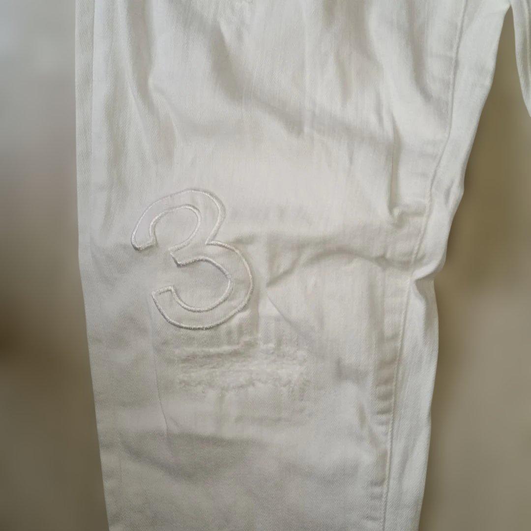 希少ホワイトスキニーデニム♪ウノピュー ダメージ加工♪刺繍ロゴ！ドローストリング