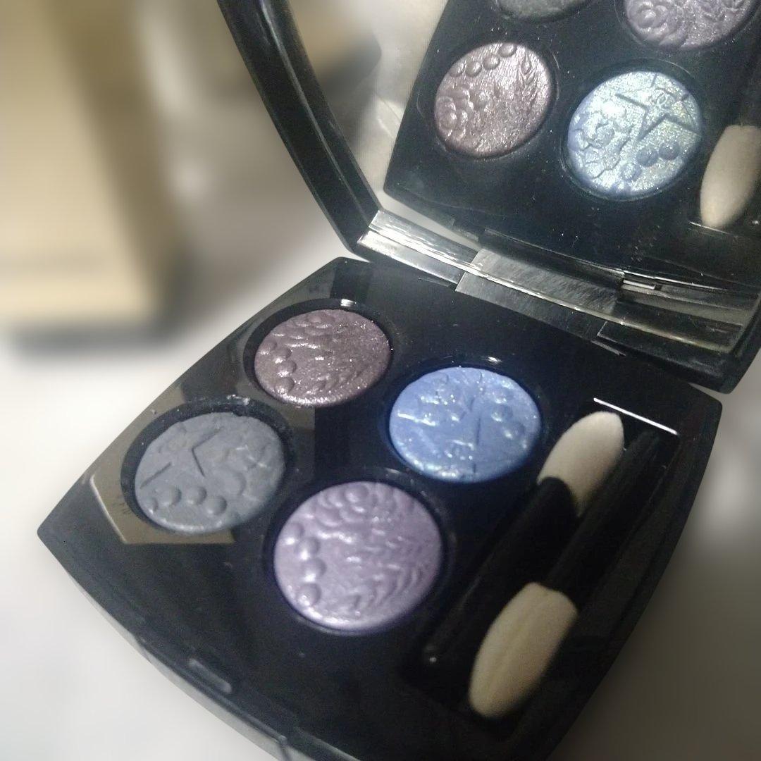 シャネル♡　2025 ホリデー限定　レキャトルオンブル397