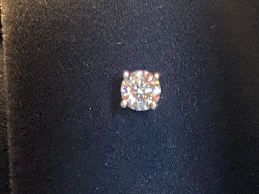 Tiffany & Co. ダイヤスタッドピアス　0.21ct VVS1 片方