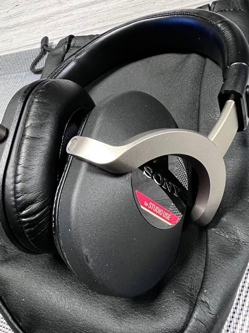 名機 MDR-Z1000 SONY リファレンスヘッドホン