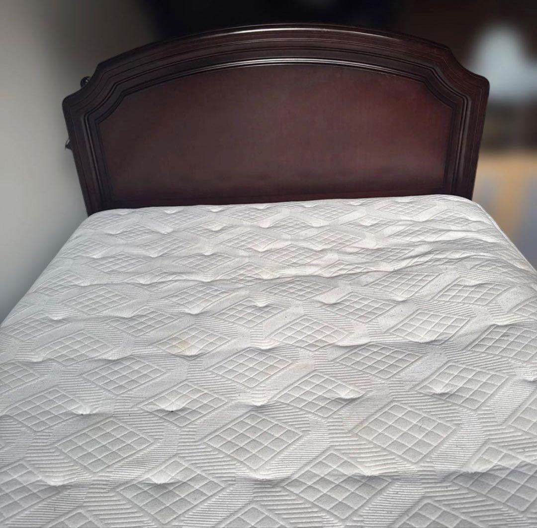 無垢材ベッドフレーム Kingsdown マットレス セット　セミダブル　レトロ