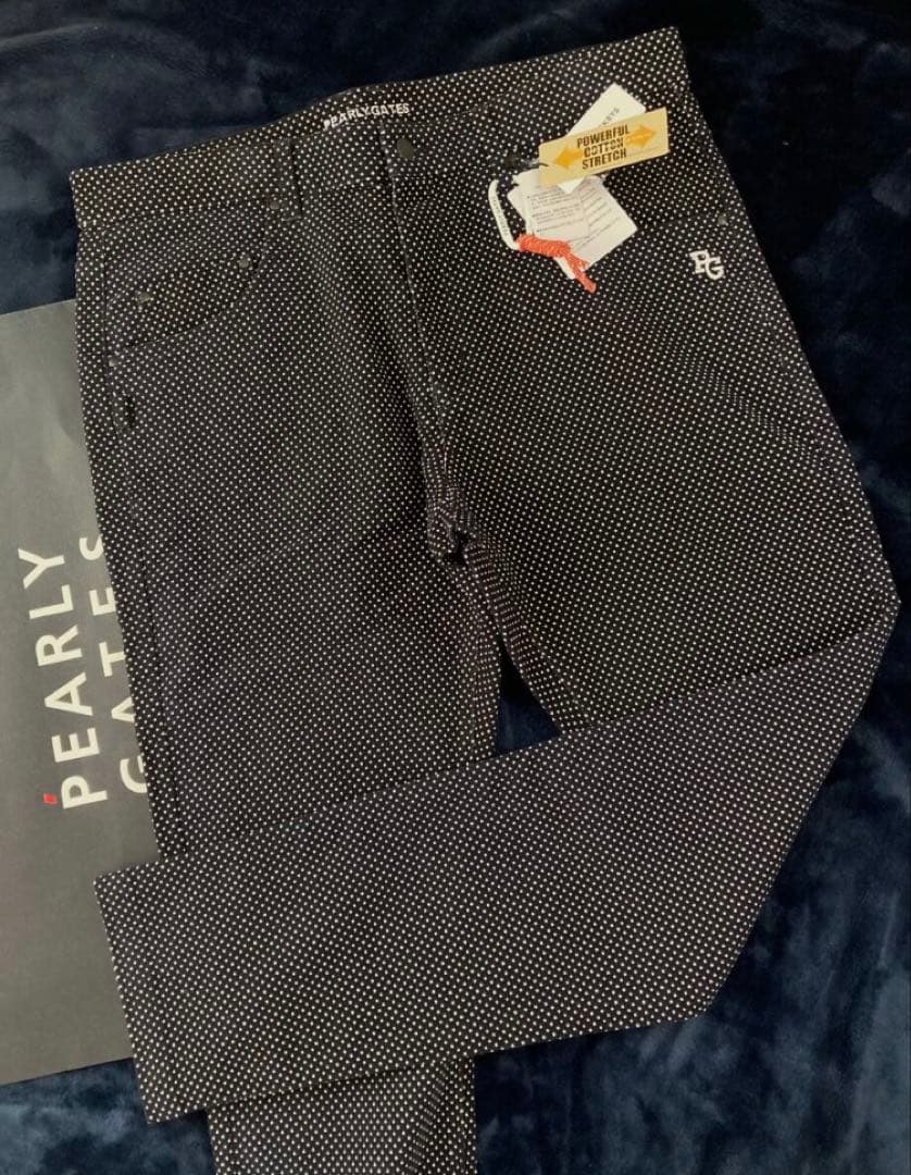 新品 パーリーゲイツ パワフルコットンストレッチ ドット柄 パンツ(5)L/黒