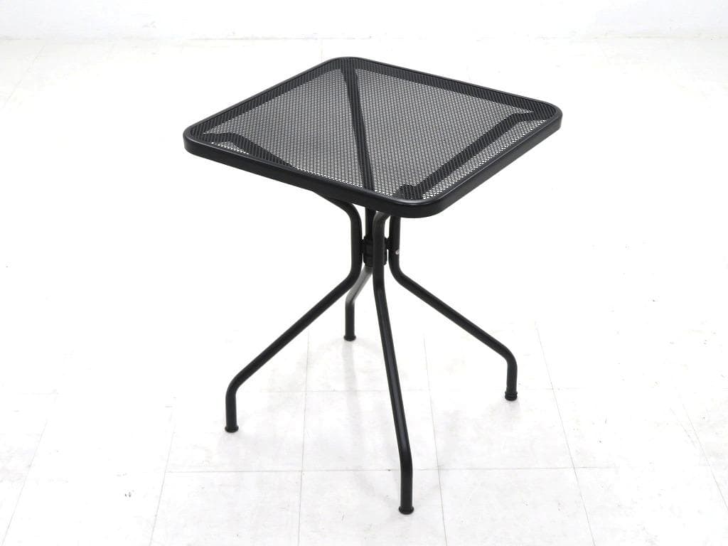 展示品　アクタス　エミュ　emu ガーデンテーブル　ダイニングテーブル　カフェ