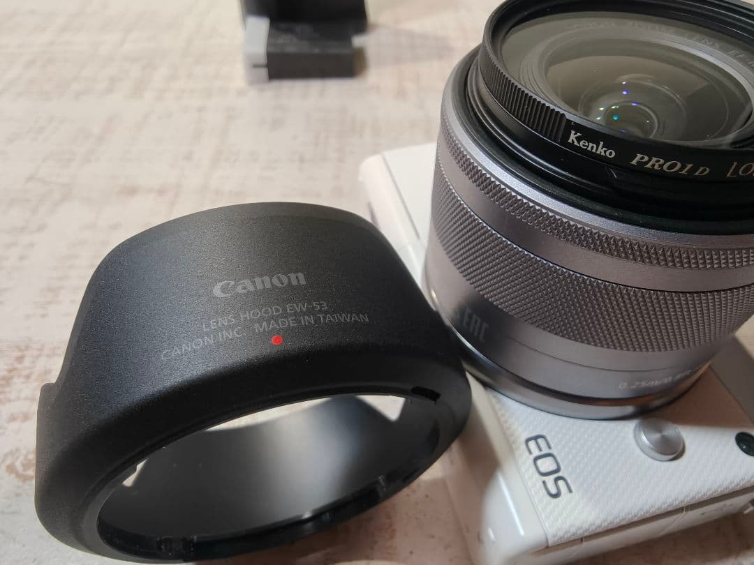 Canon EOS M10 ミラーレスカメラ ホワイト