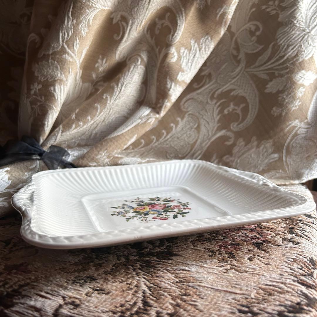 美品 英国製  Conway 英国の伝統美が息づく器 2枚