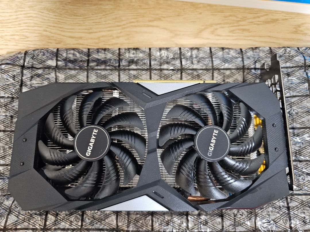 GIGABYTE 1660Ti 6GB デュアルファン グラフィックボード