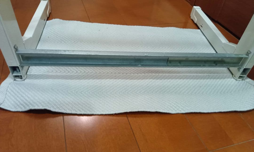 中古　東芝乾燥機専用スタンド DS-72