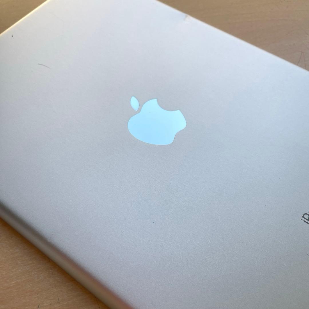 iPad 第6世代　A1893　Wi-Fiモデル　シルバー　32GB美品 #1