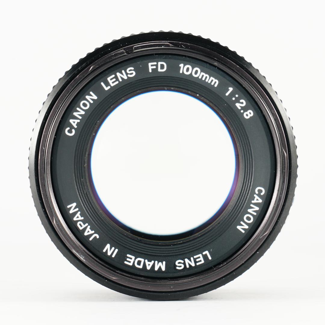柔らかく滲む光が美しい Canon new FD 100mm F2.8 909