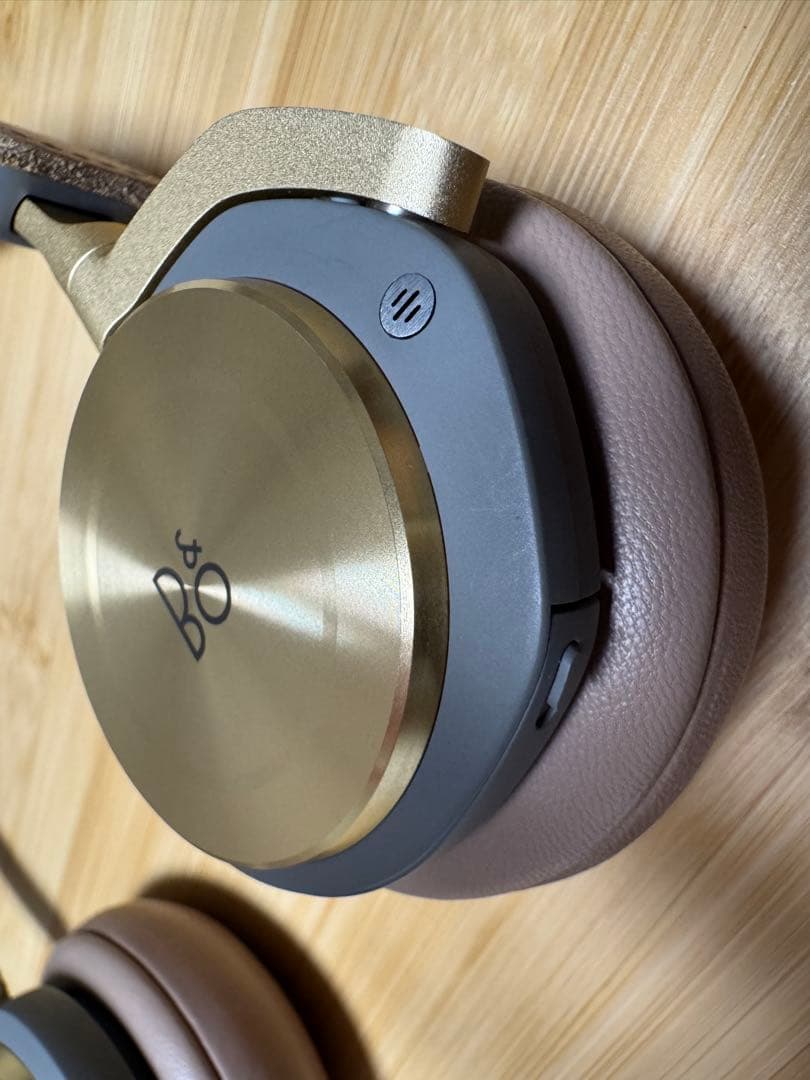 ヘッドホン B&O BEOPLAY H8 NATURAL