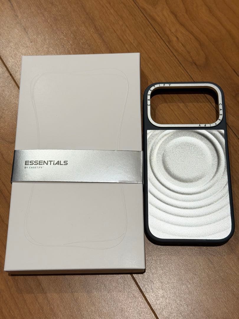 CASETiFY メタル ウェーブ iPhone 17 Pro ケース