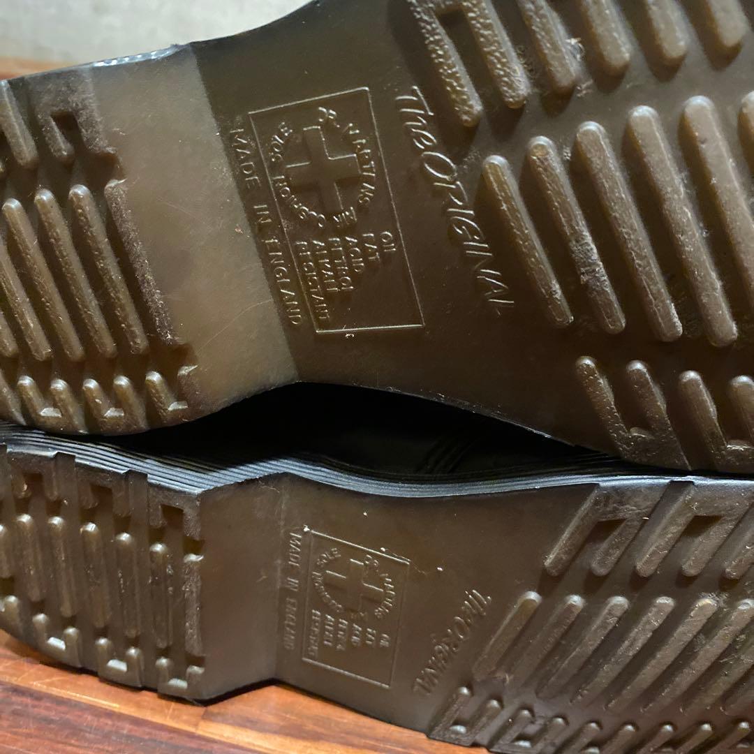 ドクターマーチン20ホール