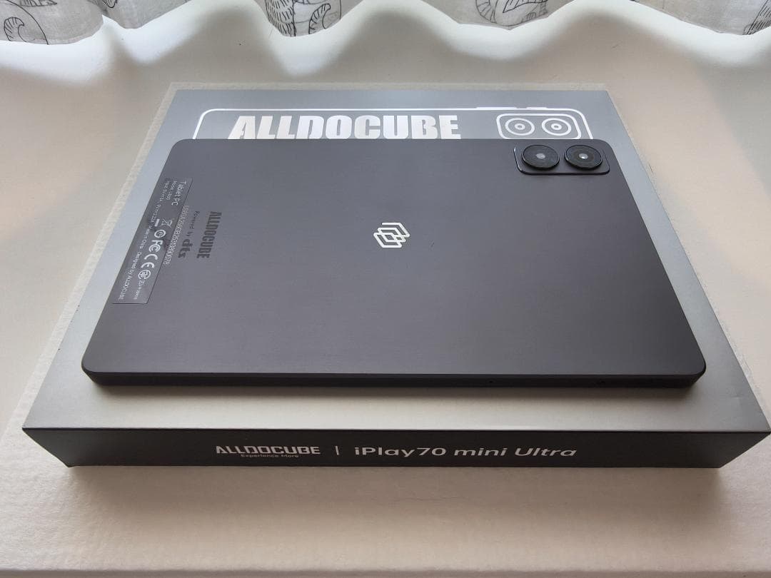 ALLdocube iPlay70 mini Ultra 8.8インチ