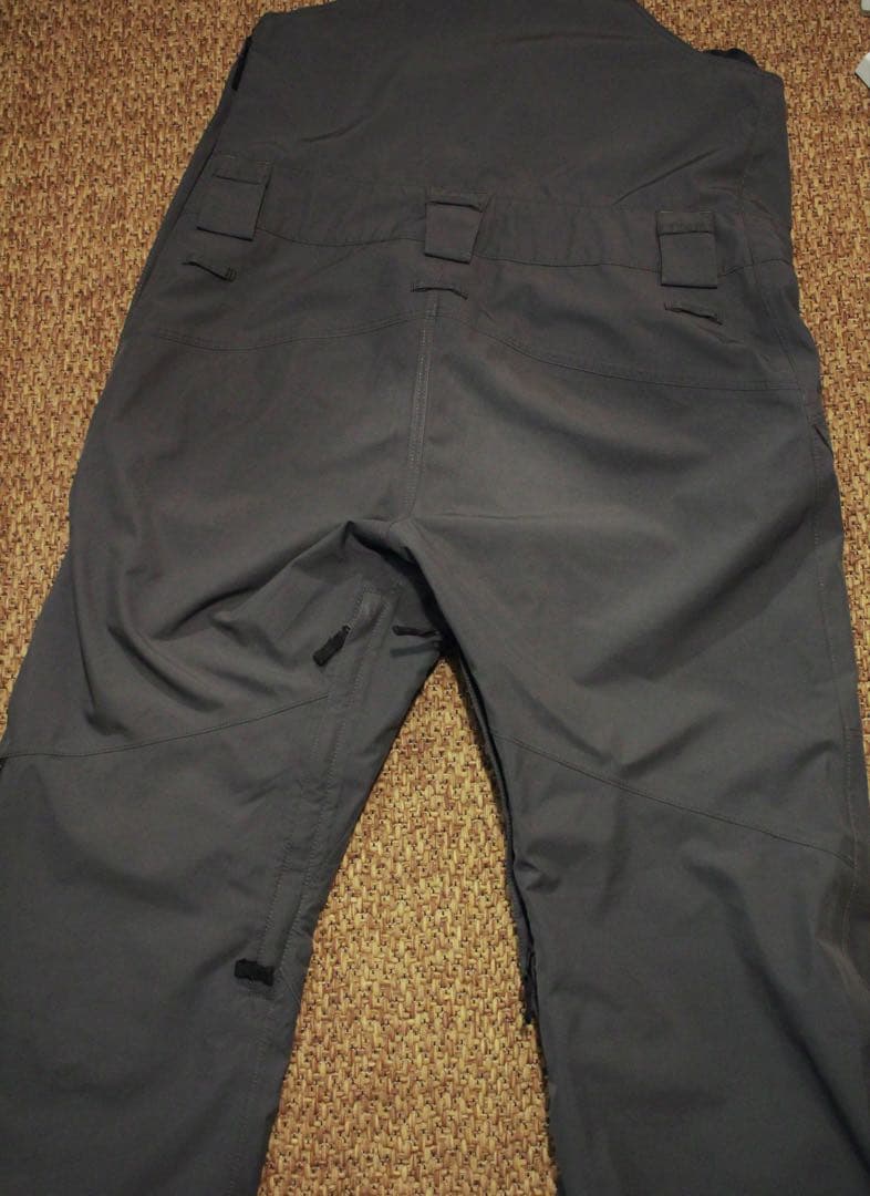 241 GORE-TEX 2Lビブパンツ スノーボードウェア