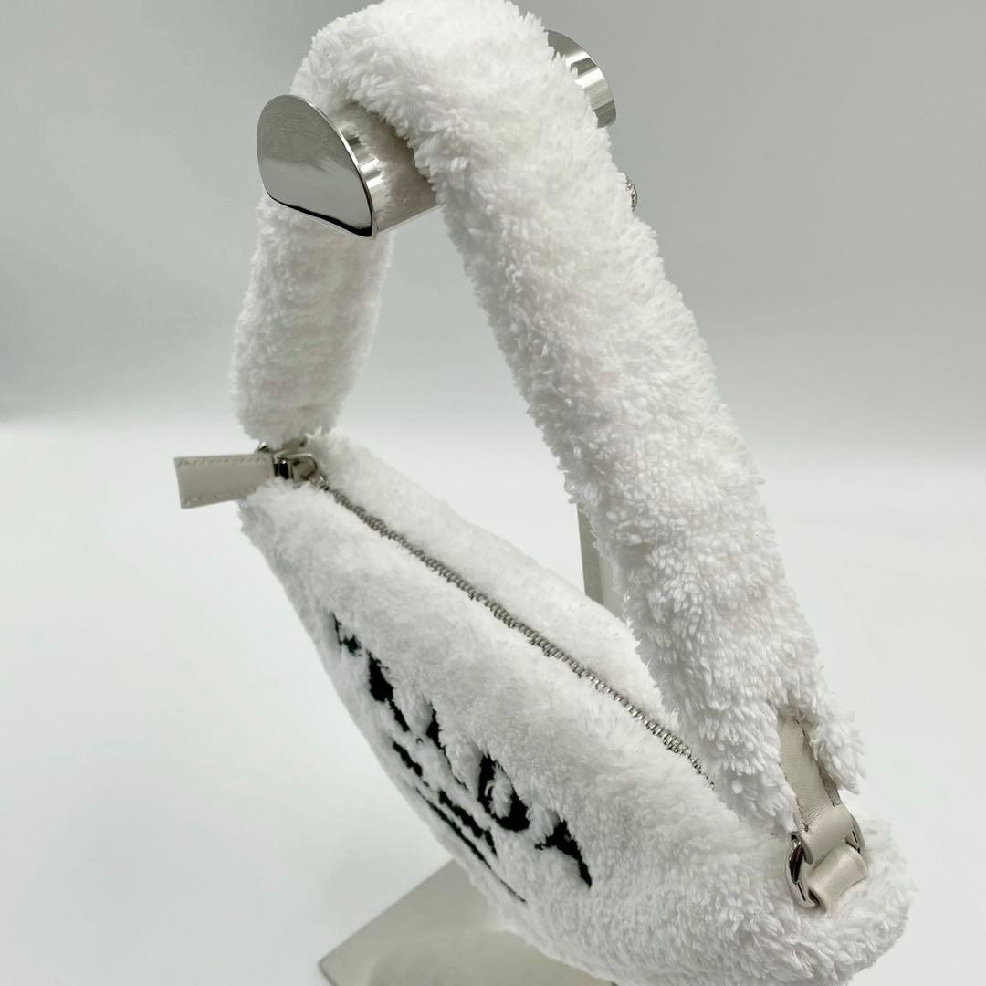 美品　プラダ　テリークロス　ハンドバッグ　ミニバッグ　トライアングル　ホワイト