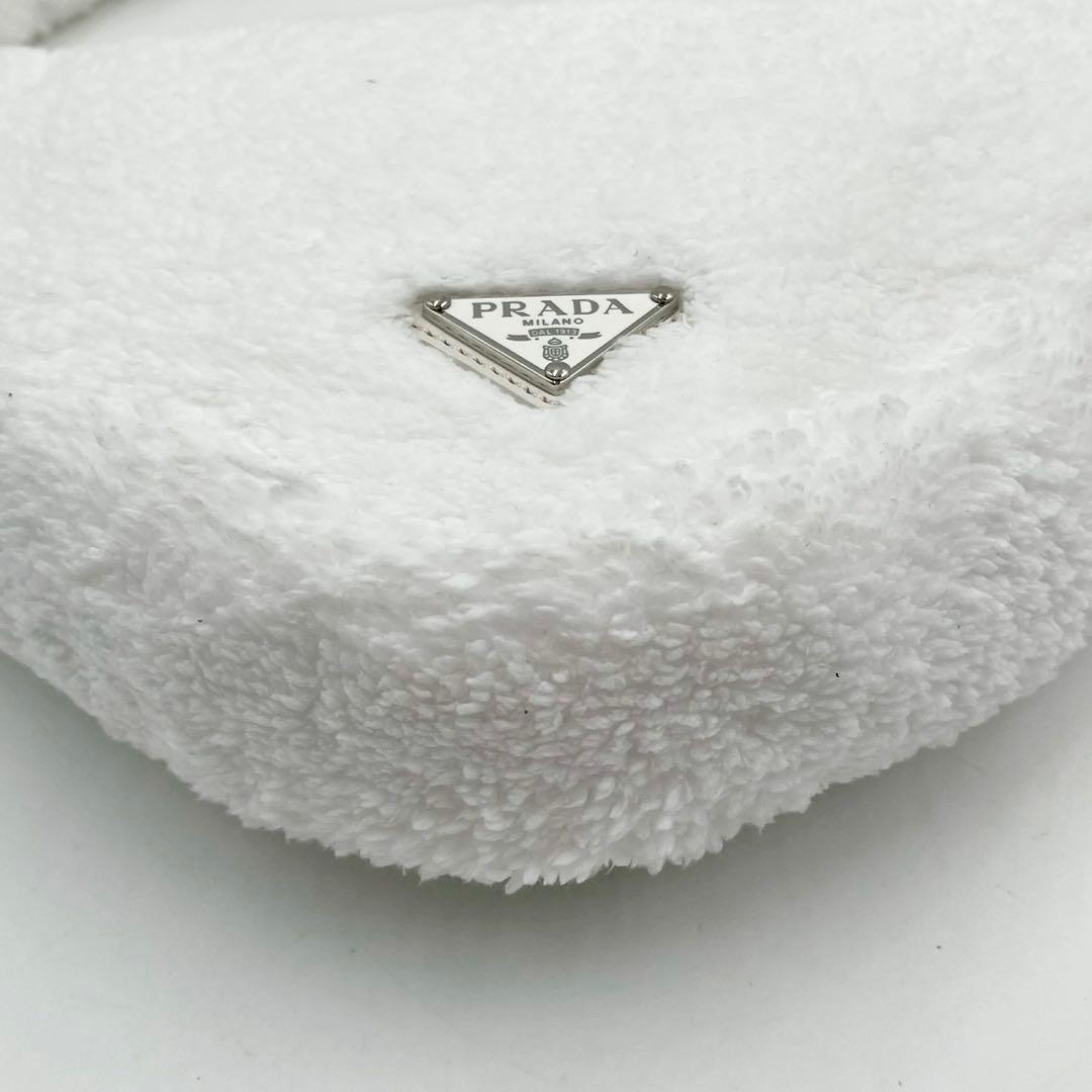 美品　プラダ　テリークロス　ハンドバッグ　ミニバッグ　トライアングル　ホワイト