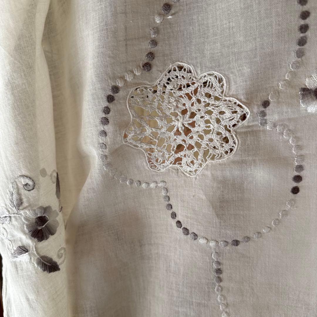 SALE❣️フランスアンティークஐ⋆*花柄とドイリー刺繍のクロスஐ