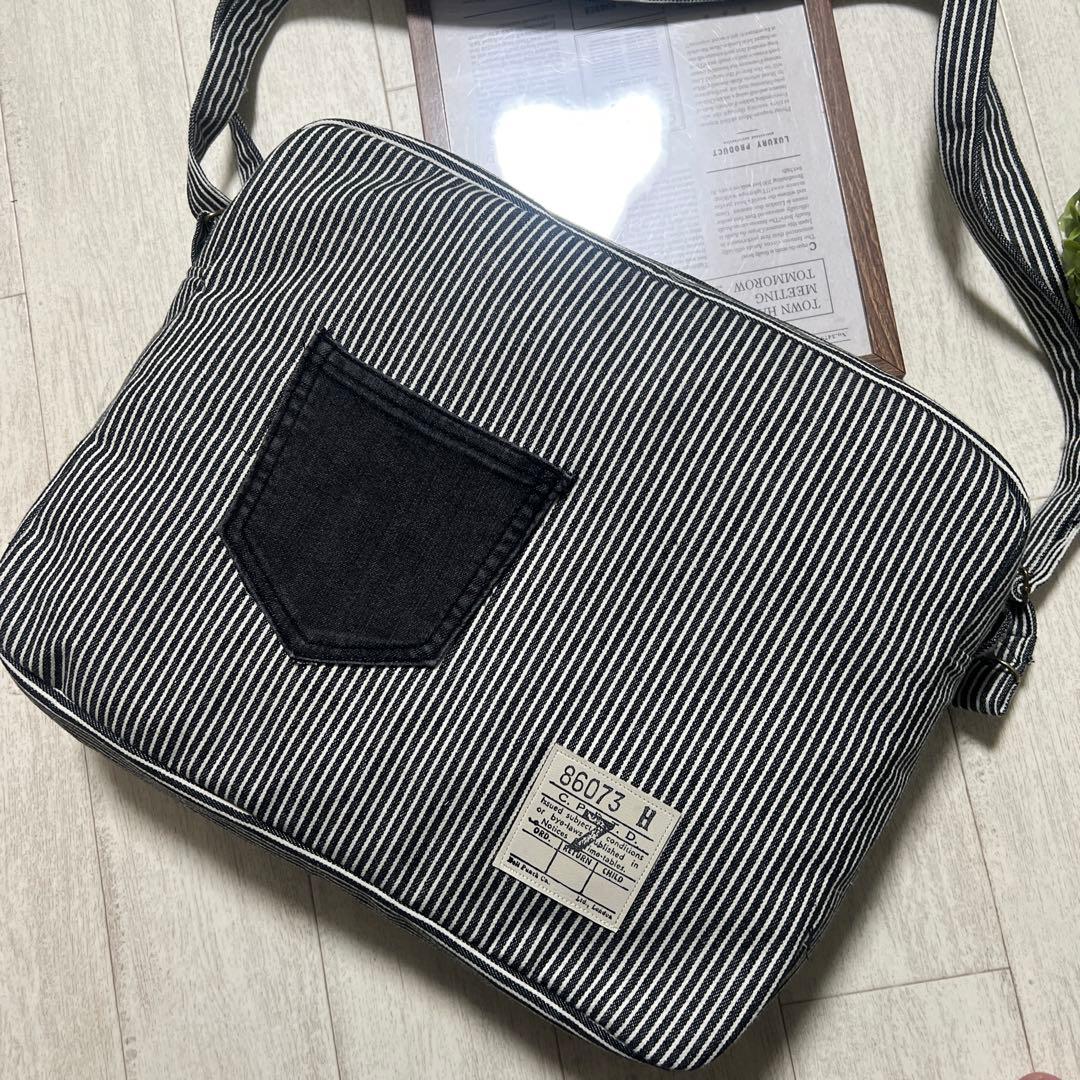 BIGショルダーバッグ　２点　デニムリメイク　ハンドメイド