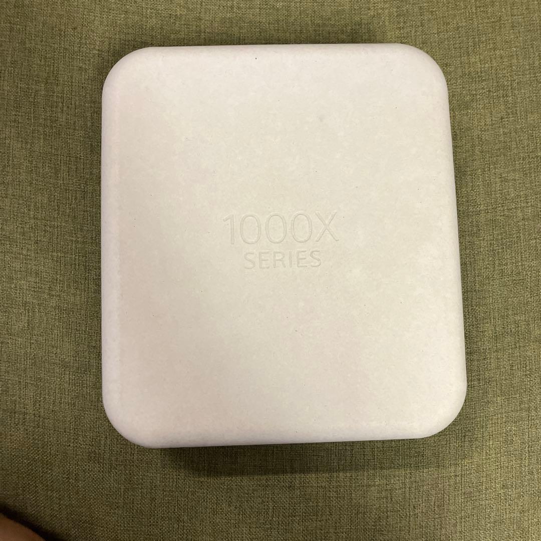 ホワイト ワイヤレスヘッドフォン wh 1000xm5 ケース付き