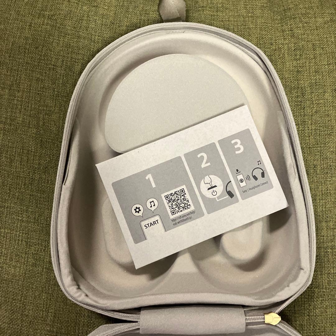 ホワイト ワイヤレスヘッドフォン wh 1000xm5 ケース付き