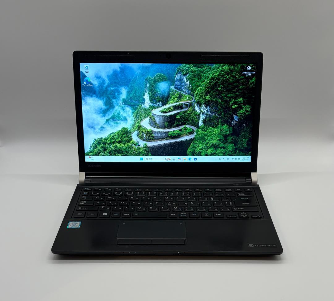 Windowsノート本体 Dynabook R73/H, Core i5, 8GB, 256GB SSD