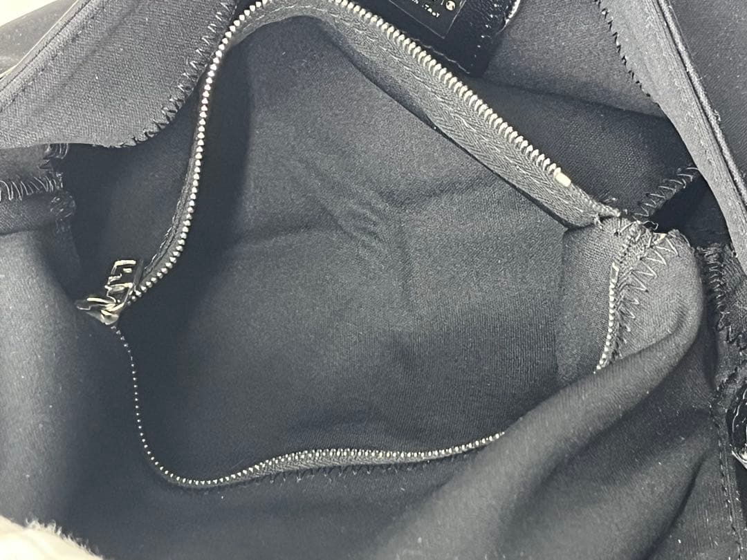 【美品】FENDIフェンディ マンマバケット ブラック　シルバー金具