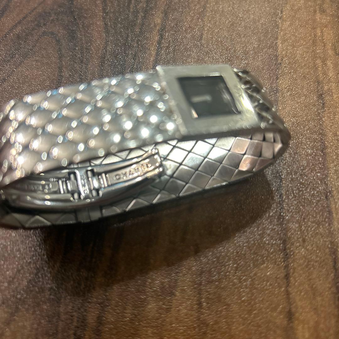 CHANEL シルバー クォーツ時計　マトラッセ