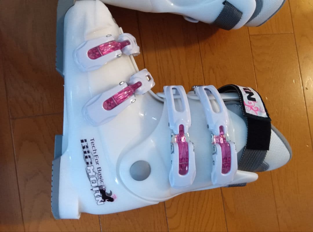 BIGHORN スキーブーツ 女性用 24.5cm ホワイト