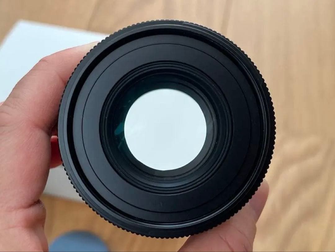 【美品】SIGMA 90mm F2.8 DG DN 箱付き（Eマウント）