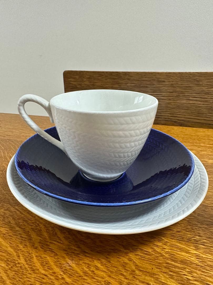 ロールストランド/Bla Eld(ブラエルド)カップ&ソーサー&プレート白