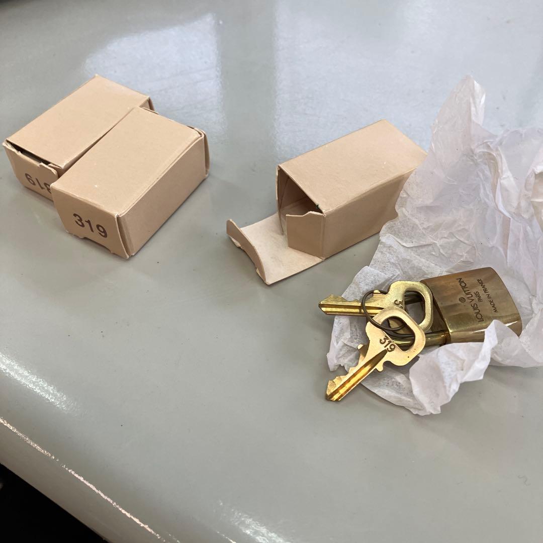 美品⭐︎希少　ルイ・ヴィトン モノグラム シリウス55 新品鍵3個付