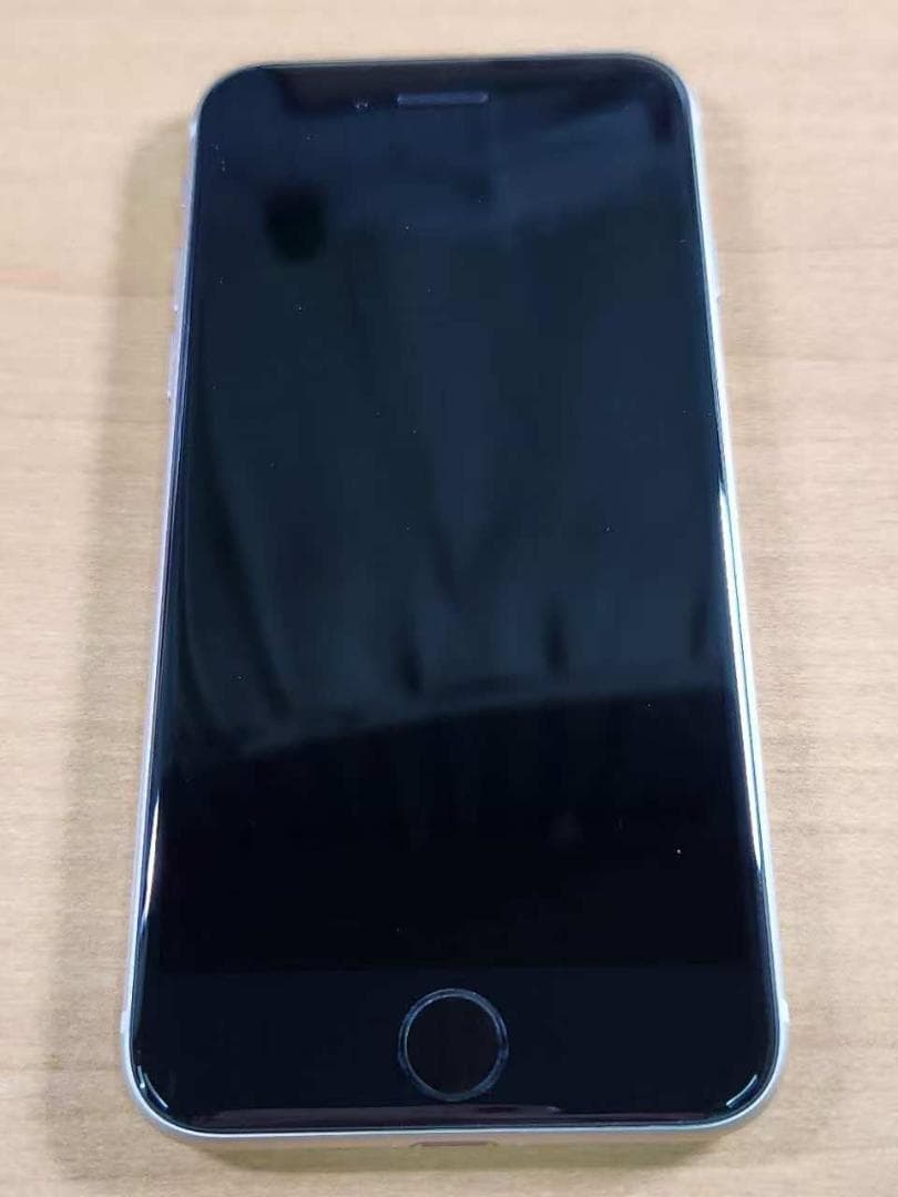 020500D iPhone SE A2782 第3世代 64GB