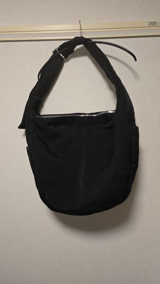 【ITTI】ANNIE PUFFER BIG MOON BAG