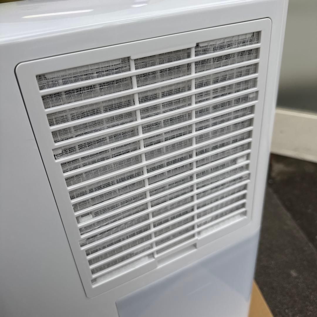 DRY & LAUNDRY 除湿機 ホワイト