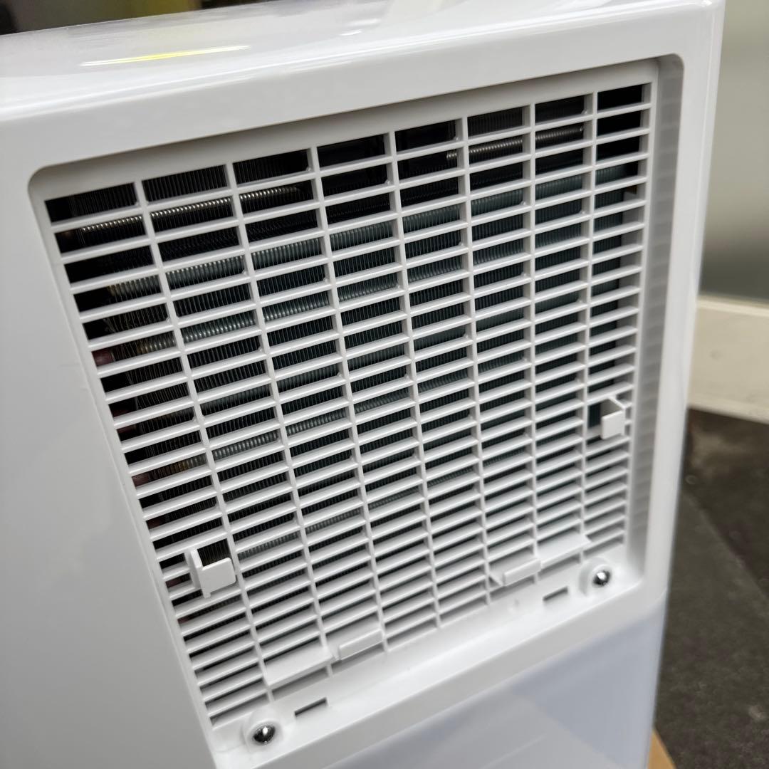 DRY & LAUNDRY 除湿機 ホワイト