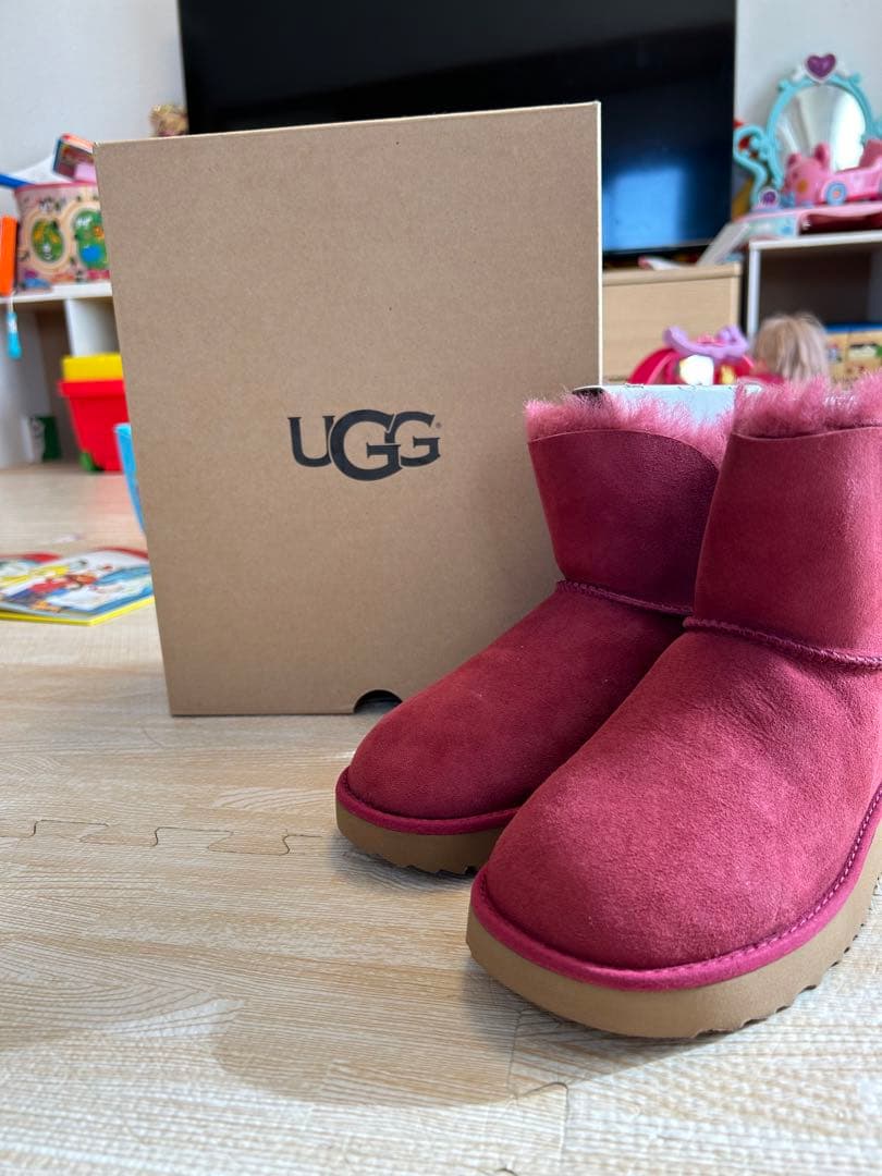 UGGクラシック　ミニ　UGG CLASSIC CUFF MINI
