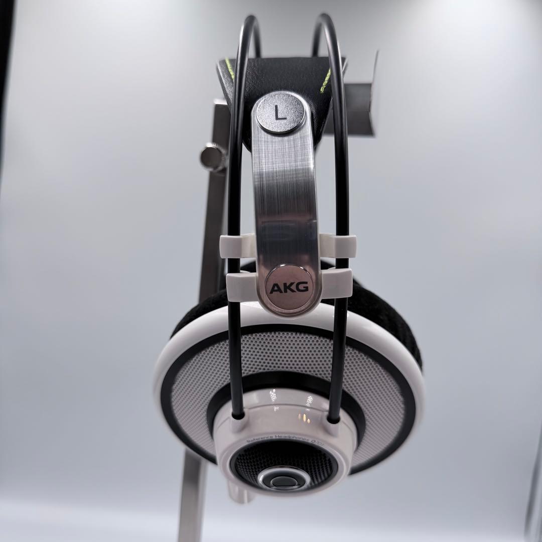 ✨廃盤✨ AKG Q701 WHT ヘッドフォン 白 高音質 ハイレゾ