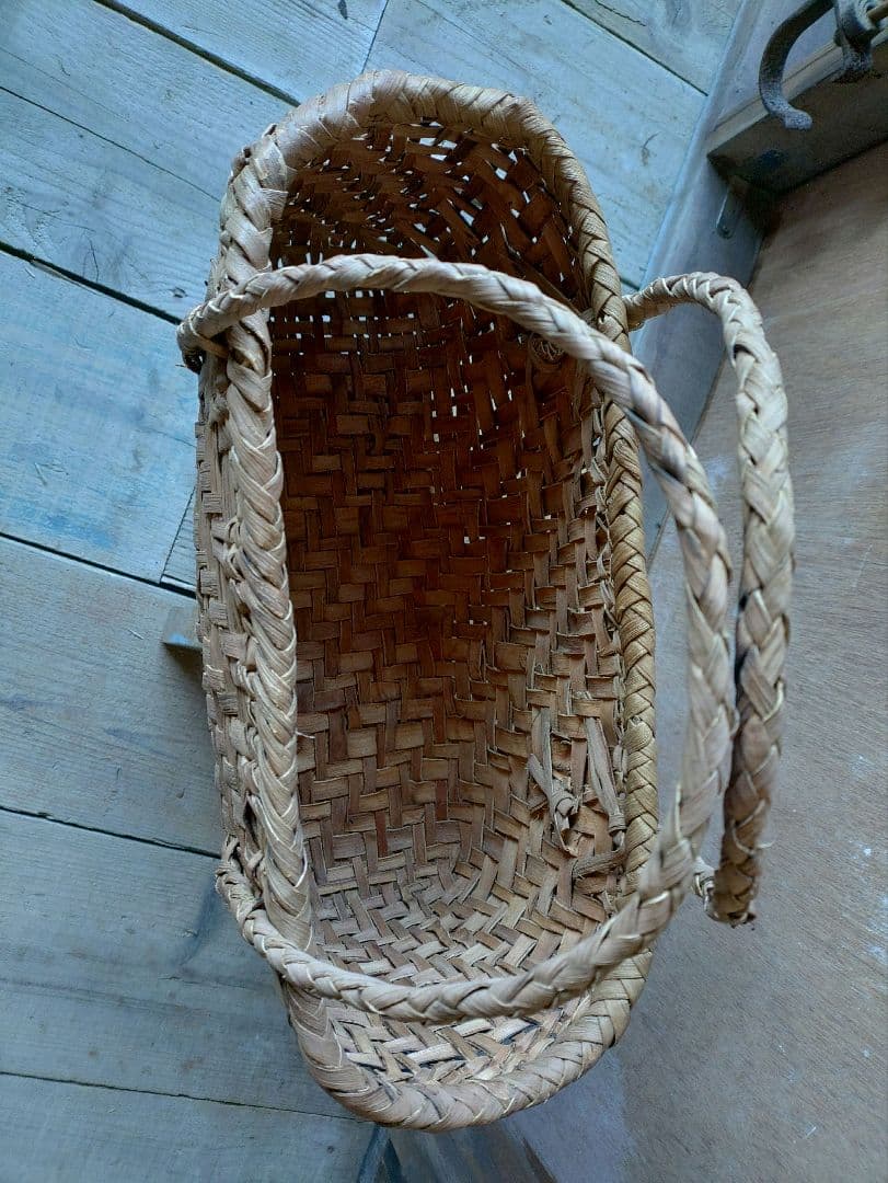 kanae 信州安曇野の山葡萄かごバック。里山手仕事