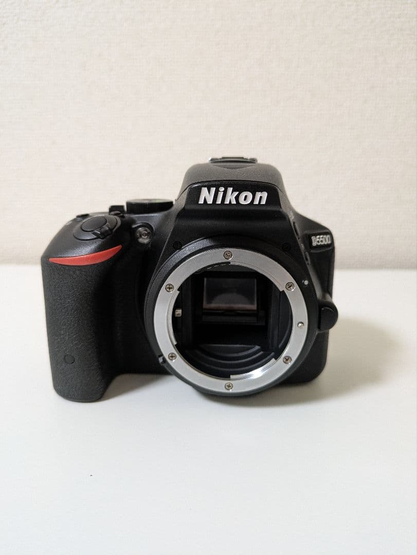 Nikon　D5500　＋　レンズセット ショット数4,136回　4.2%以下