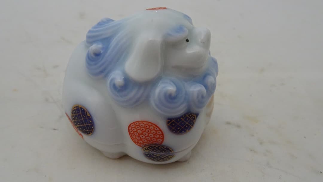 唐獅子の香合　新品