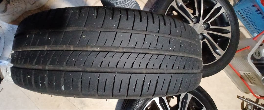 ダイハツ　タントカスタム　純正ホイール　4本