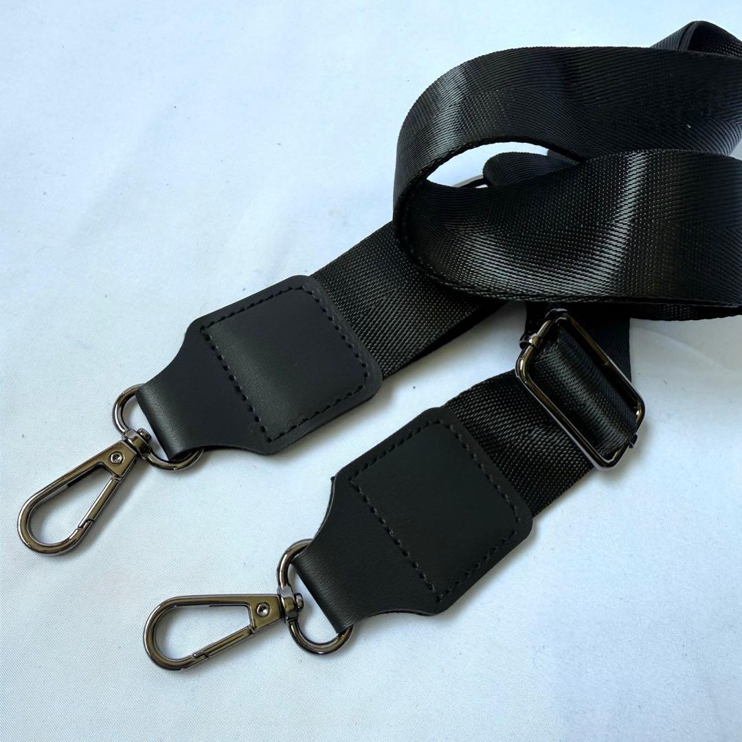 ANYA アニヤ 2way スマイリー パンチング ショルダー ハンドバッグ 黒