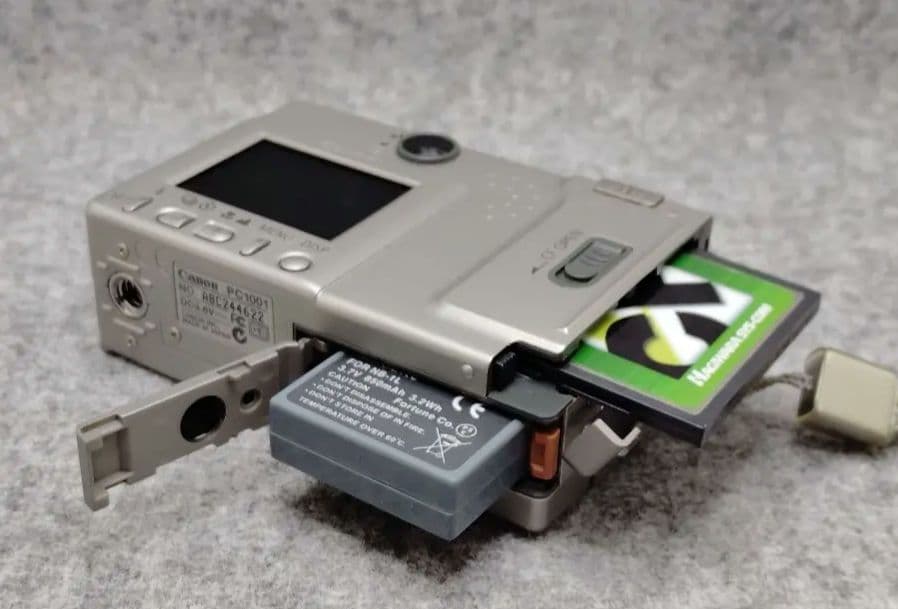 Canon IXY DIGITAL（初代）