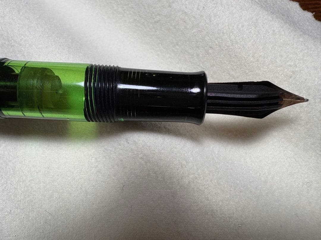 ペリカン 100N グリーンマーブル 1940〜50年代 ？万年筆 字幅 F