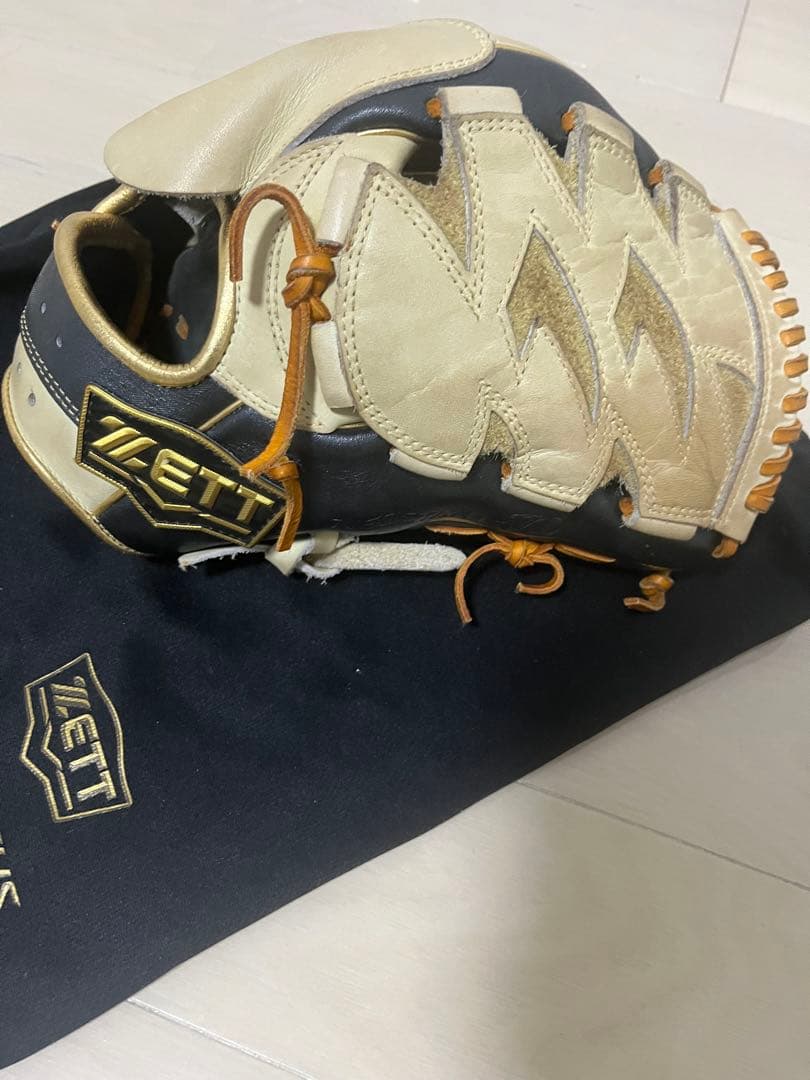 ZETT NEO STATUS 軟式グローブ ベージュ/ネイビー