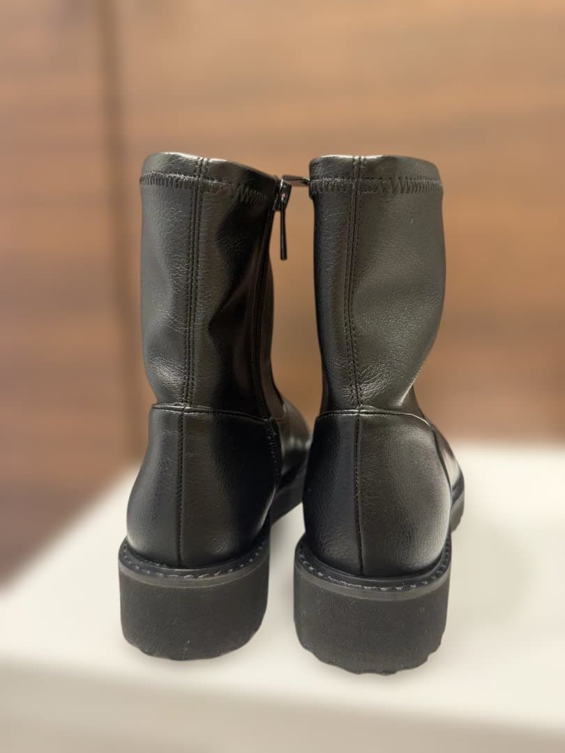 ❤︎ルタロン❤︎ 3.5cmトラックソールフィットショートブーツ　Ｍ