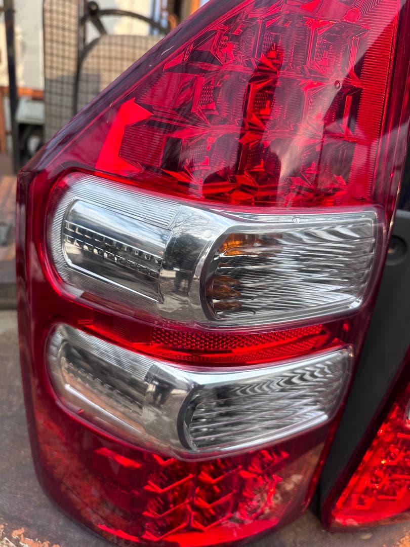 70 ノア　テールランプ　右左セット