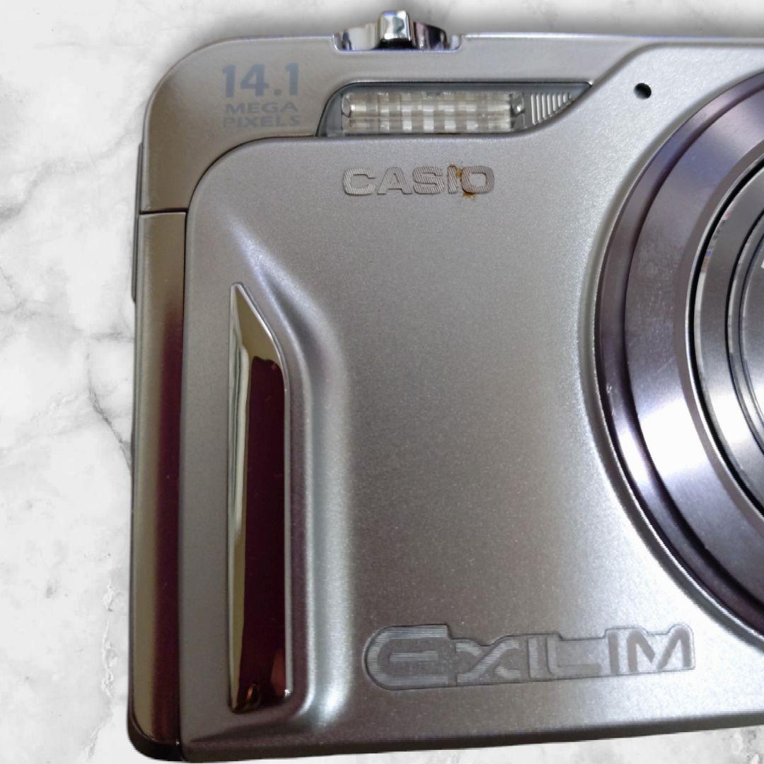 デジカメ　CASIO　EXILM　EX-H15 デジタルカメラ　シルバー　中古